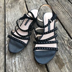 FRENCH CONNECTION • Winneta Sandals 8.5 Black